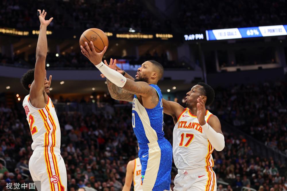 我们期待她 我们期待她